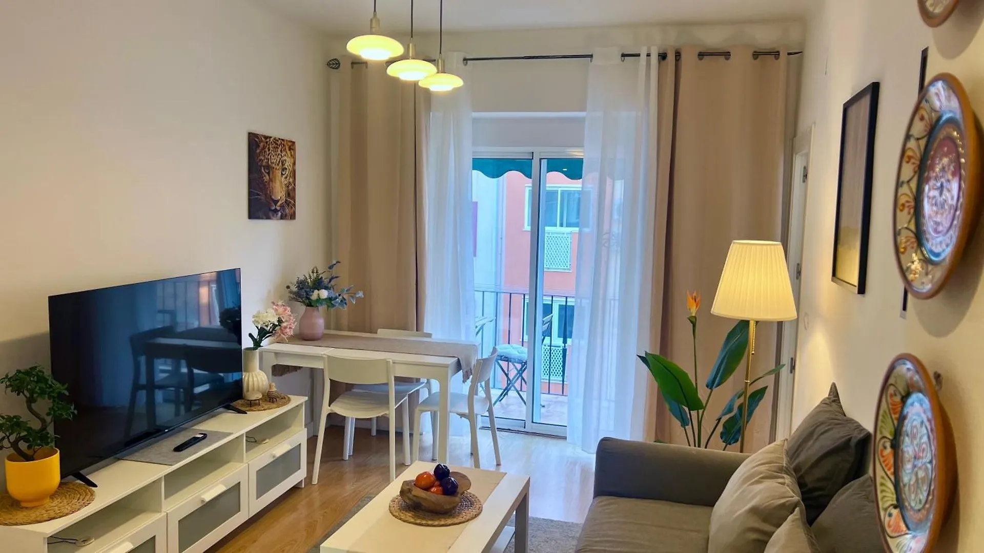 Super Comfy And Homey 4Br Apartment Peachy Stays Málaga